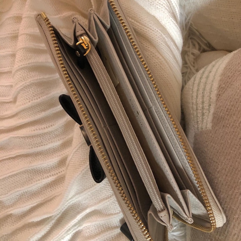 KATE SPADE Wallet - Picture 4 of 5